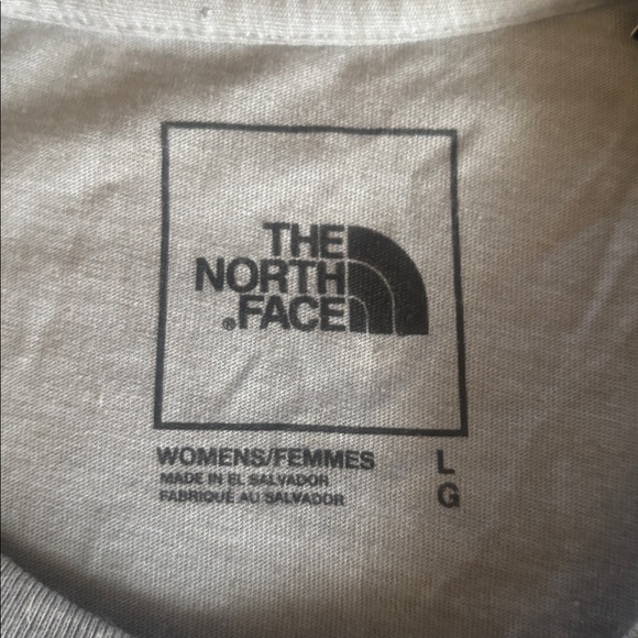 The North Face Gray T-Shirt with Boston Skyline and Orange Detail - Picture 5 of 5